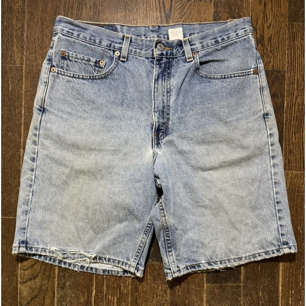 Levi's 550 Relaxed Fit Denim Shorts Mens 34 Light Wash Good Distressed Vintage